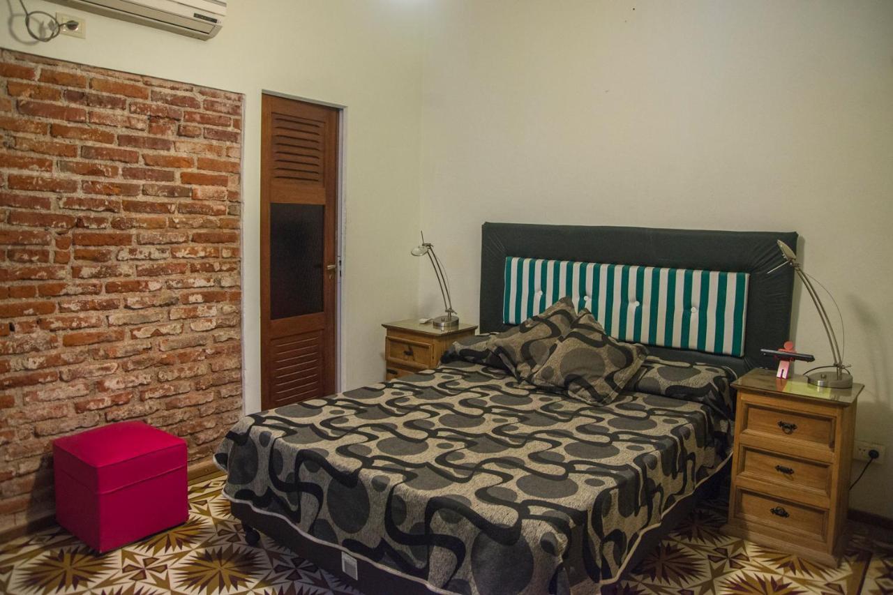 Feliza Hostel ヴィラ・カルロス・パス エクステリア 写真