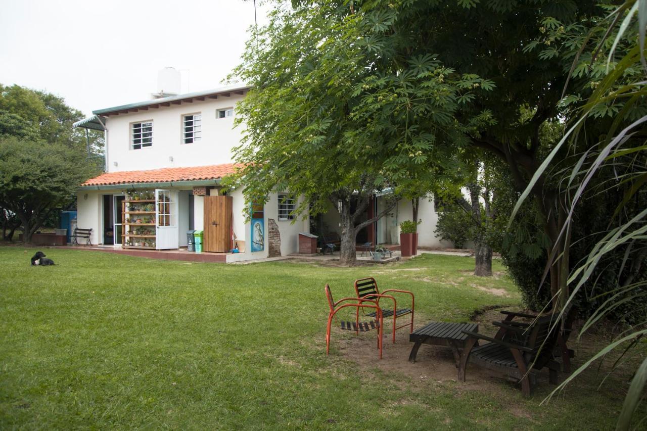 Feliza Hostel ヴィラ・カルロス・パス エクステリア 写真